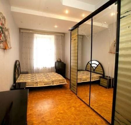 Квартира в центре Apartment Одеса Екстериор снимка